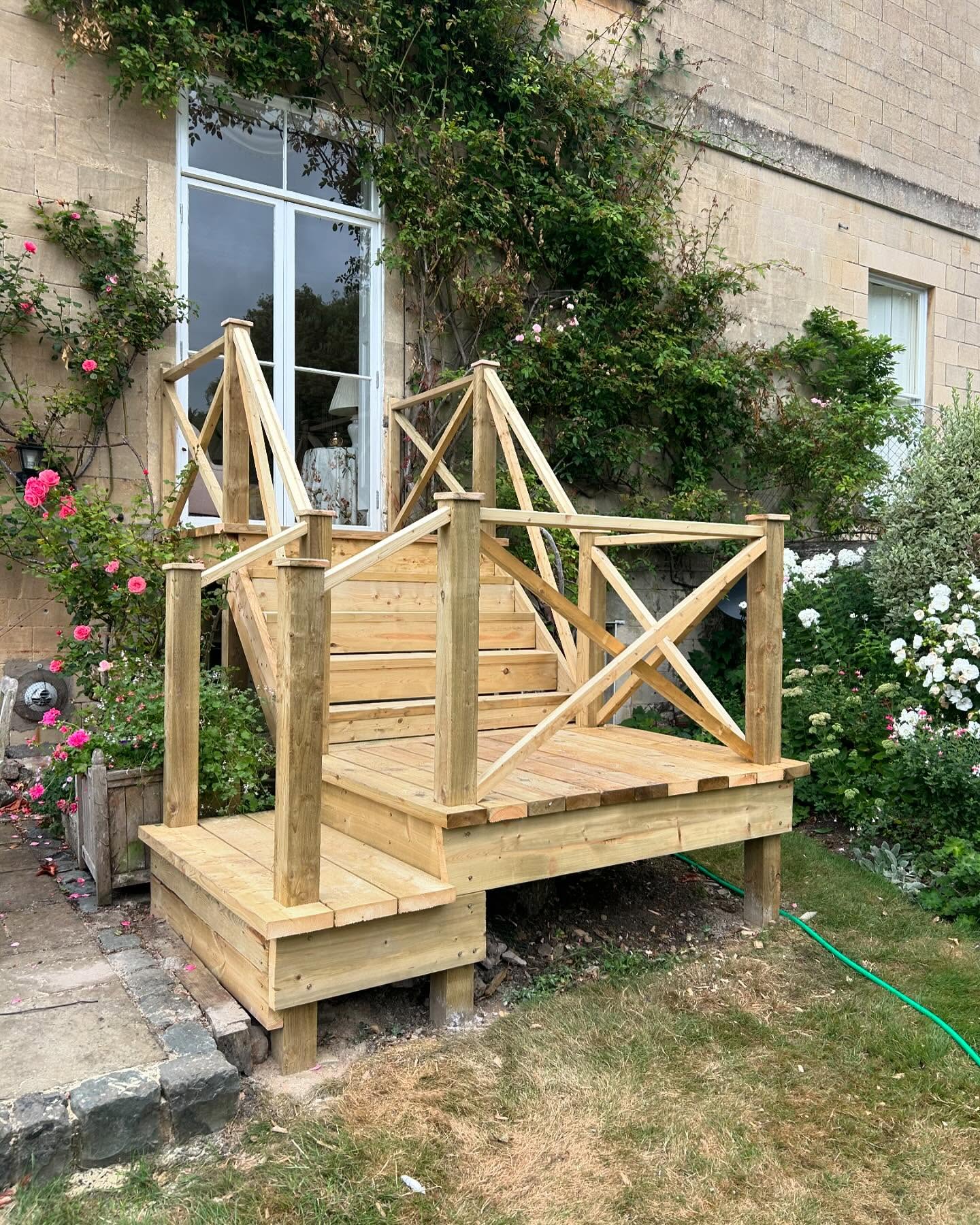 Carpenter & joiner in Radstock